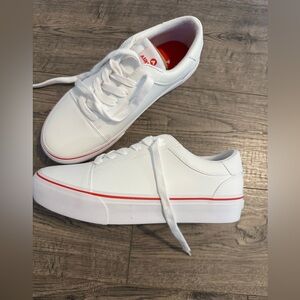 Airwalk sneakers- white with red stripe